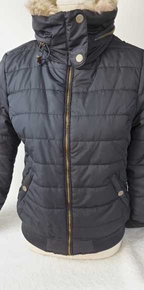 Aeropostale Black Faux Fur Hooded Quilted Jacket - Picture 7 of 12